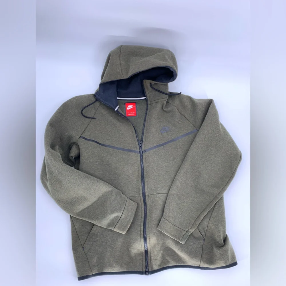 NIKE SPORTSWEAR Tech Fleece Windrunner Hoodie, Medium Olive - Sz XL - Picture 12 of 16